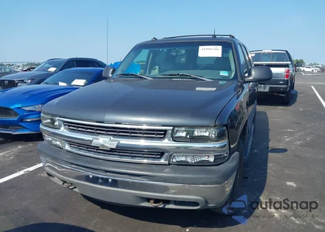 2003 Chevrolet Suburban K1500 from USA, damaged, VIN 3GNFK16TX3G341053